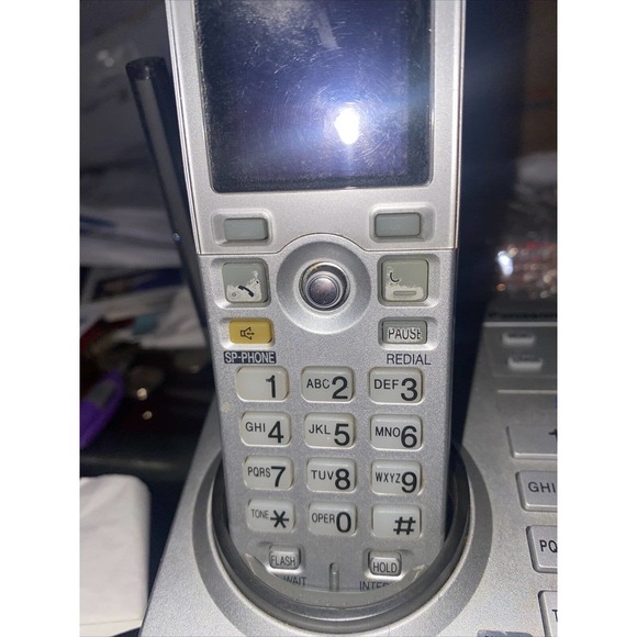 Panasonic Phones KX-TG5777 5.8GHz Cordless Expandable Digital w/3 Handsets - Picture 4 of 11